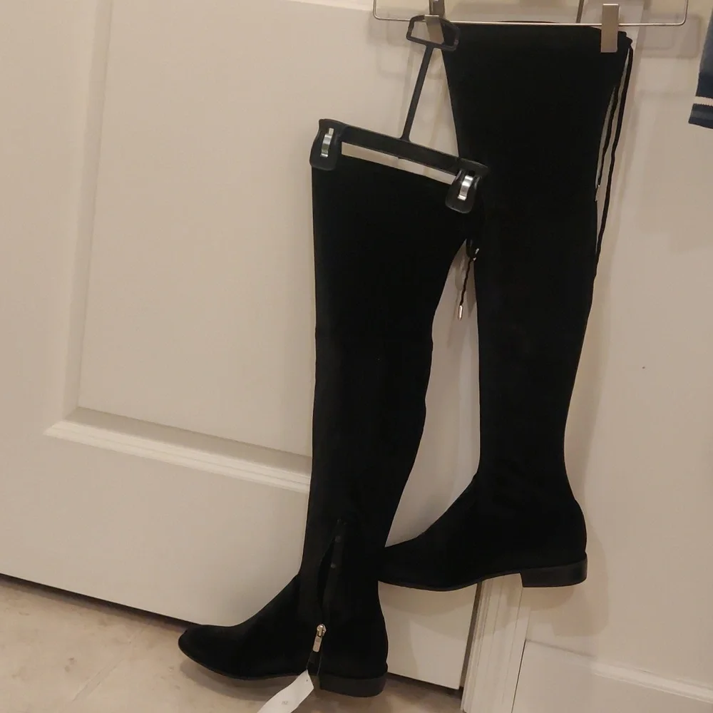 MARC FISHER BLACK VELOUR KNEE BOOTS WOMEN’S 7 M